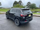 Used 2018 Jeep Compass Limited w/ Navigation Group image 3