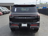 New 2025 INFINITI QX80 Luxe image 3