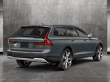 New 2025 Volvo V90 B6 Cross Country Ultra image 2