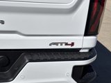 Used 2025 GMC Sierra 2500 AT4 w/ AT4 Premium Plus Package image 5