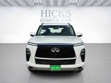New 2025 INFINITI QX80 Luxe image 2
