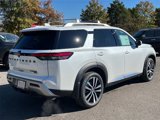 New 2025 Nissan Pathfinder Platinum w/ Black Appearance Package image 4