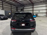 Used 2023 Jeep Grand Cherokee Limited w/ Luxury Tech Group II image 6
