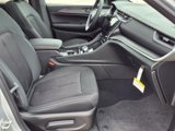 New 2025 Jeep Grand Cherokee L Laredo image 3