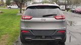 Used 2016 Jeep Cherokee Limited image 5