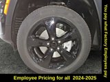 New 2025 Jeep Grand Cherokee L Limited w/ Black Appearance Package image 5