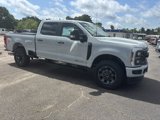 New 2025 Ford F250 4x4 Crew Cab Super Duty image 5