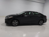 Used 2024 Kia Forte LXS image 2