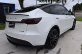 Used 2023 Tesla Model Y Performance image 5