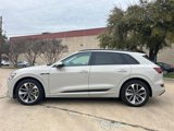 Used 2021 Audi e-tron Premium Plus w/ Premium Plus Package image 4