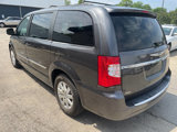 Used 2016 Chrysler Town & Country Touring image 5