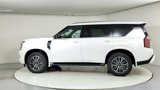 New 2025 Nissan Armada SL w/ Captain's Chari Seat Package image 4