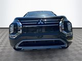New 2025 Mitsubishi Outlander SE image 2