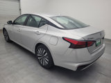 Used 2024 Nissan Altima 2.5 SV image 3