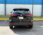 Used 2022 Toyota Highlander XLE image 6