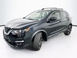 Used 2020 Nissan Rogue Sport SL image 2