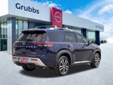 New 2025 Nissan Pathfinder Platinum image 3