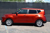 Used 2022 Kia Soul LX w/ Technology Package image 6