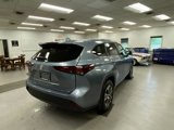 Used 2024 Toyota Highlander XLE image 6