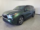 Used 2023 Toyota Highlander XLE image 2