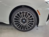 New 2025 BMW 750e xDrive w/ Premium Package image 4
