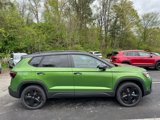 New 2025 Volkswagen Taos SE image 2