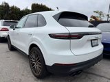 Used 2023 Porsche Cayenne Platinum Edition image 6