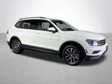 Used 2021 Volkswagen Tiguan SE w/ Panoramic Sunroof Package image 4