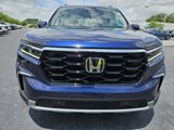 New 2025 Honda Pilot Touring image 2