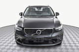 Used 2025 Volvo XC40 B5 Plus image 2