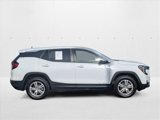 Used 2024 GMC Terrain SLE image 4