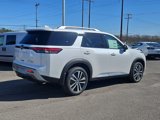 New 2025 Nissan Pathfinder Platinum image 3