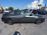 Used 2021 Hyundai Elantra SEL image 2
