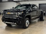 Used 2024 Chevrolet Silverado 3500 High Country w/ High Country Premium Package image 3