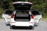 Used 2018 Volvo XC60 T8 Inscription w/ Luxury Seat Package image 6