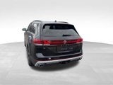 New 2025 Volkswagen Atlas Peak Edition SE image 4