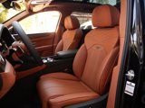 New 2025 Bentley Bentayga image 2