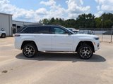 New 2024 Jeep Grand Cherokee Summit image 2