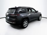 Used 2023 Jeep Grand Cherokee Limited image 5