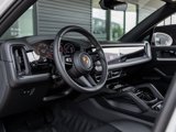 Certified 2025 Porsche Cayenne image 4