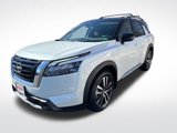 New 2025 Nissan Pathfinder Platinum image 3