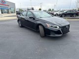 Used 2024 Nissan Altima 2.5 SV image 2