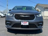 Used 2023 Chrysler Pacifica Touring-L image 2