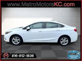 Used 2017 Chevrolet Cruze LT image 2