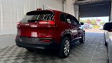 Used 2017 Jeep Cherokee Sport image 4