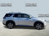 New 2025 Nissan Pathfinder Platinum image 4