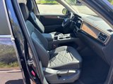 New 2025 Volkswagen Atlas SE image 6