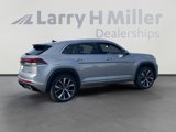 New 2025 Volkswagen Atlas Cross Sport SEL Premium R-Line image 5