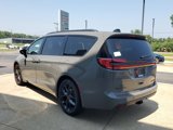 New 2025 Chrysler Pacifica Limited w/ Trailer Tow Group image 3