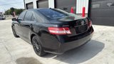 Used 2010 Toyota Camry LE image 2